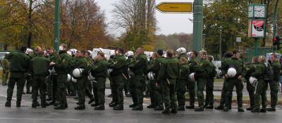 Polizei formiert sich zum Zugriff