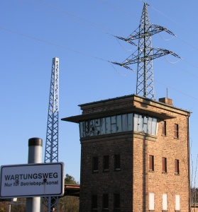 051126-4334-BahnStwPdh