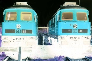 232674 und 233321 am 16.5.2005 in Wustermark Rbf, leicht verfremdet.