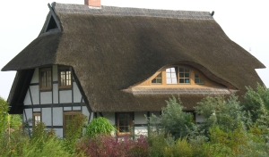 Schilf gedecktes Haus