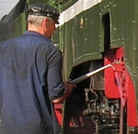 18201 die schnellste noch betriebsf&auml;hige Dampflokomotive der Welt wird abge&ouml;lt