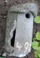 Betonnistkasten mit Spechtschaden