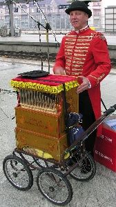 Leierkasten Leierkasten