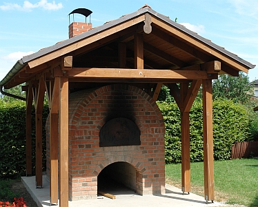 Der Backofen im Pfarrgarten von Ribbeck im Havelland