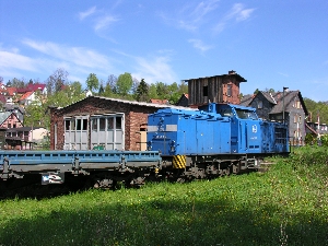 Bahnhof Schleusingen mit Diesellok 204010